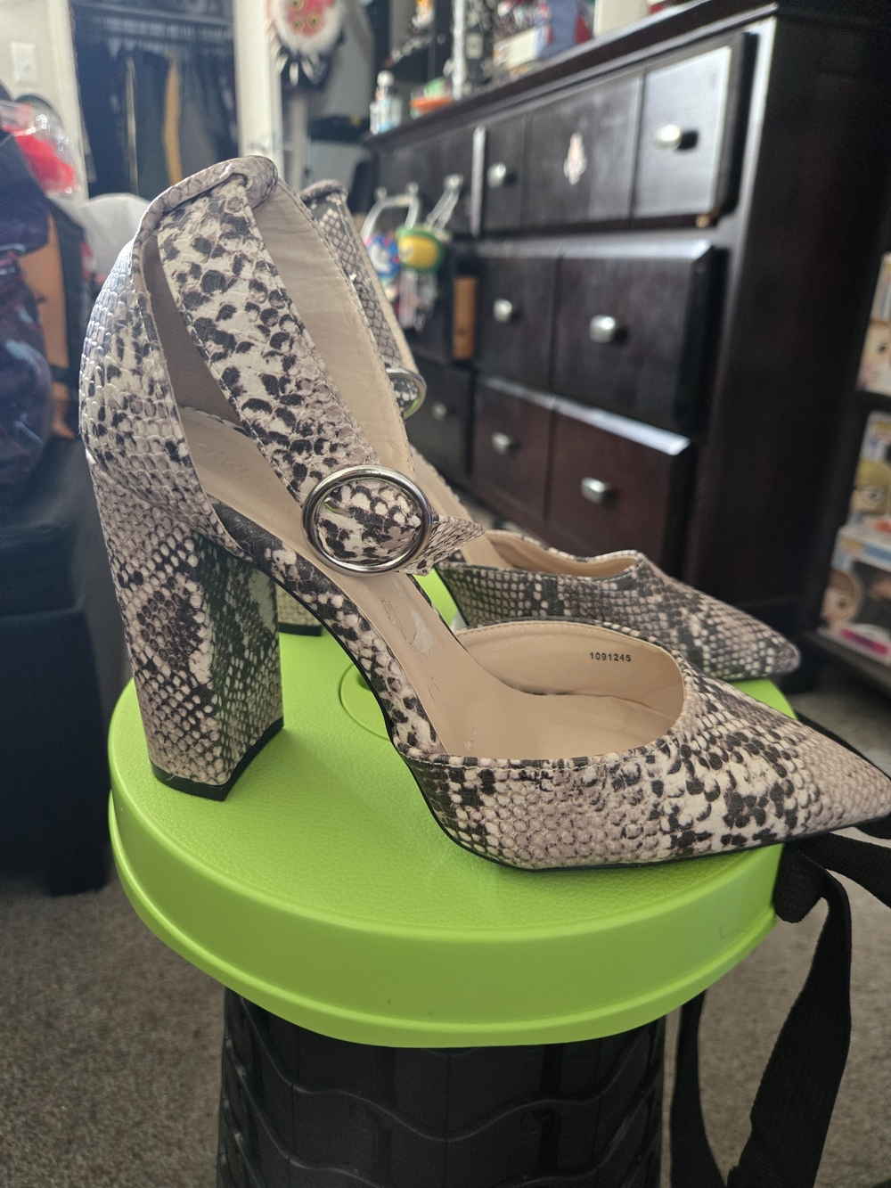 Snake-Print Pointed Heels